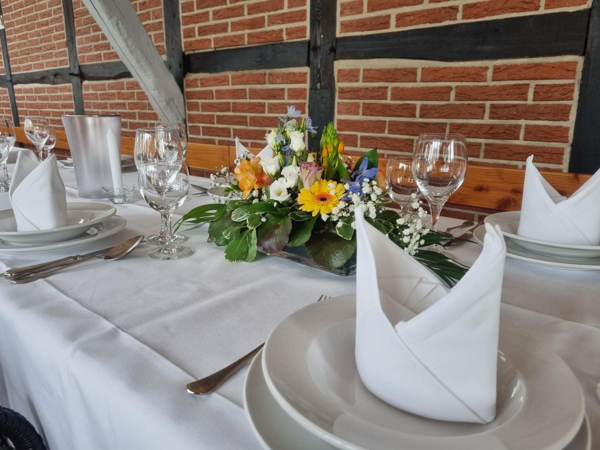 Bennetts Restaurant Und Hotel Wittingen Dış mekan fotoğraf